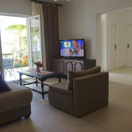 Apartment Krasna Baška Voda Esterno foto