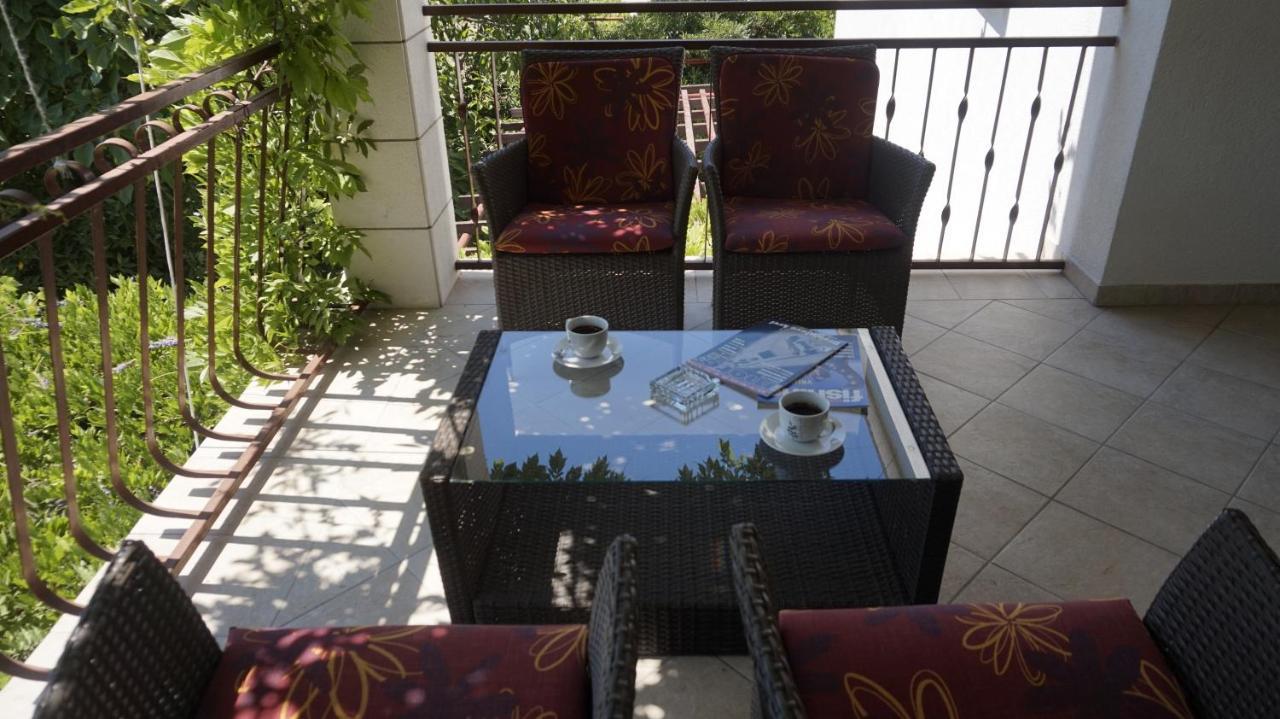 Apartment Krasna Baška Voda Esterno foto