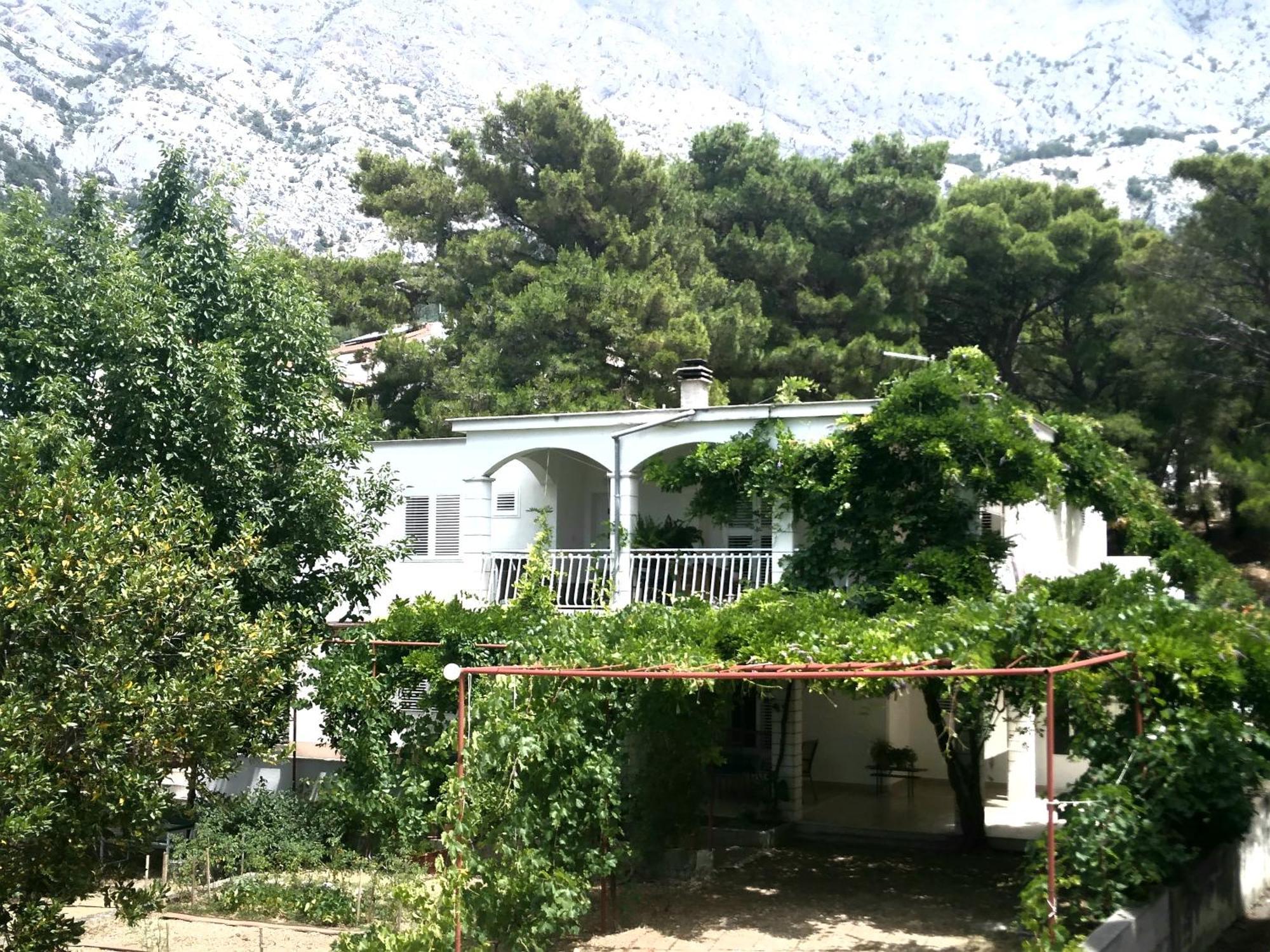 Apartment Krasna Baška Voda Esterno foto