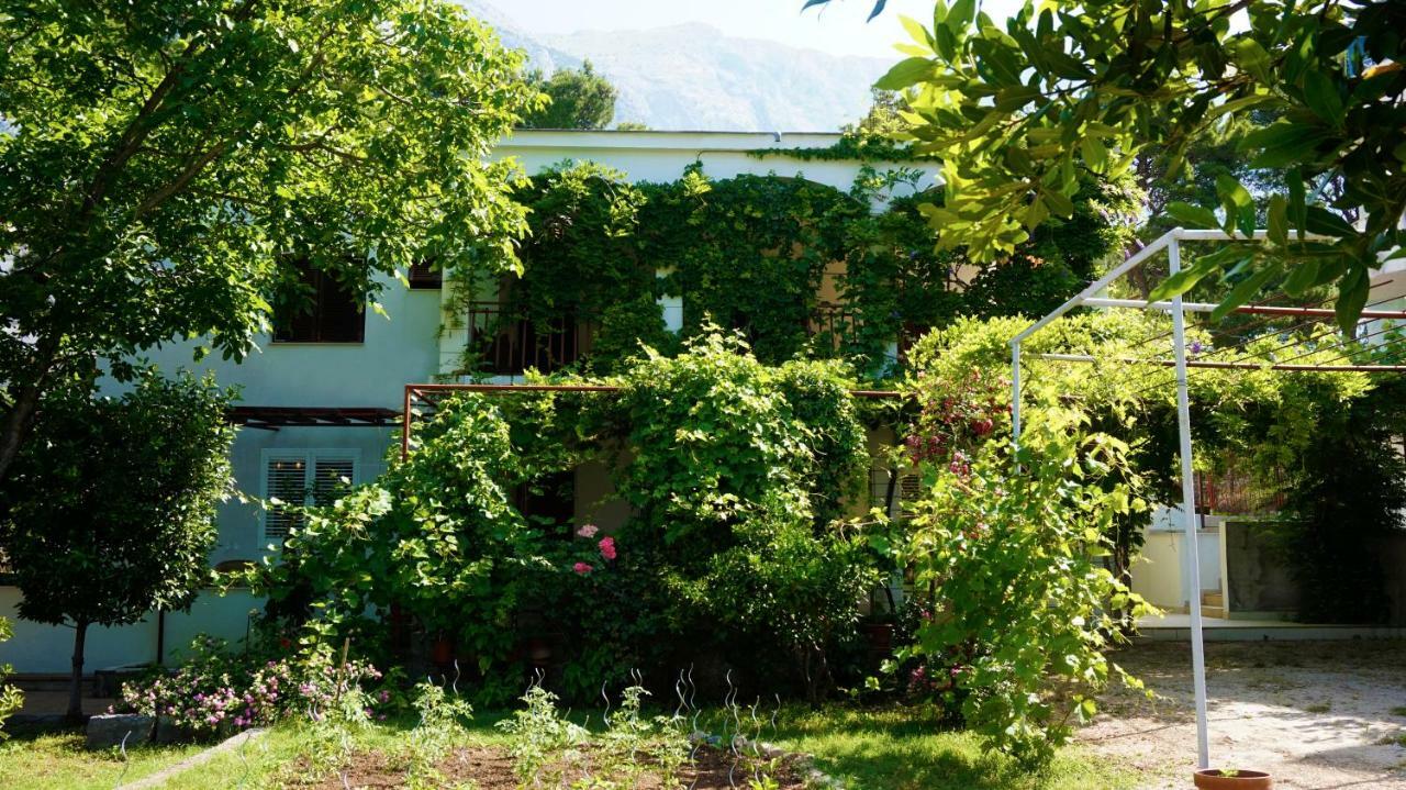 Apartment Krasna Baška Voda Esterno foto