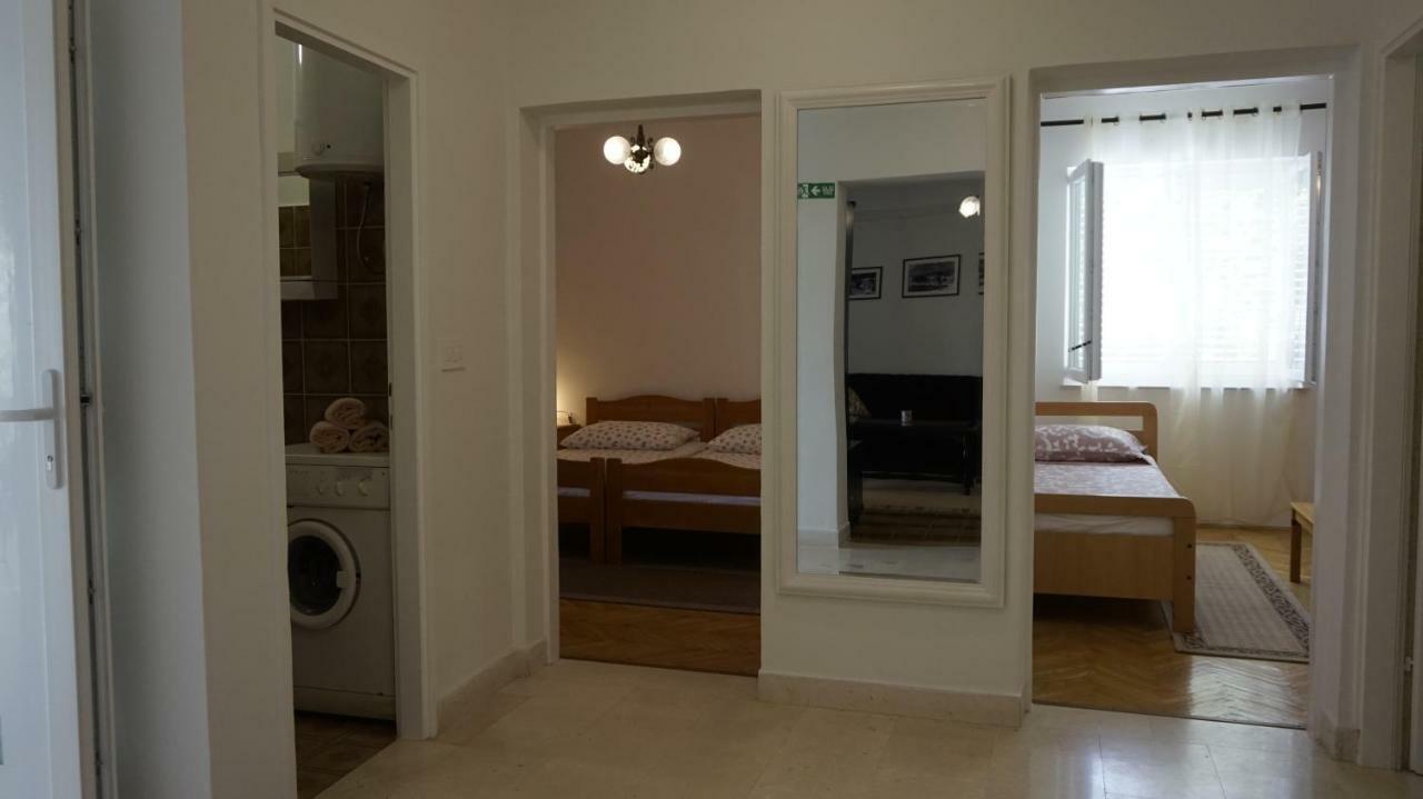 Apartment Krasna Baška Voda Esterno foto